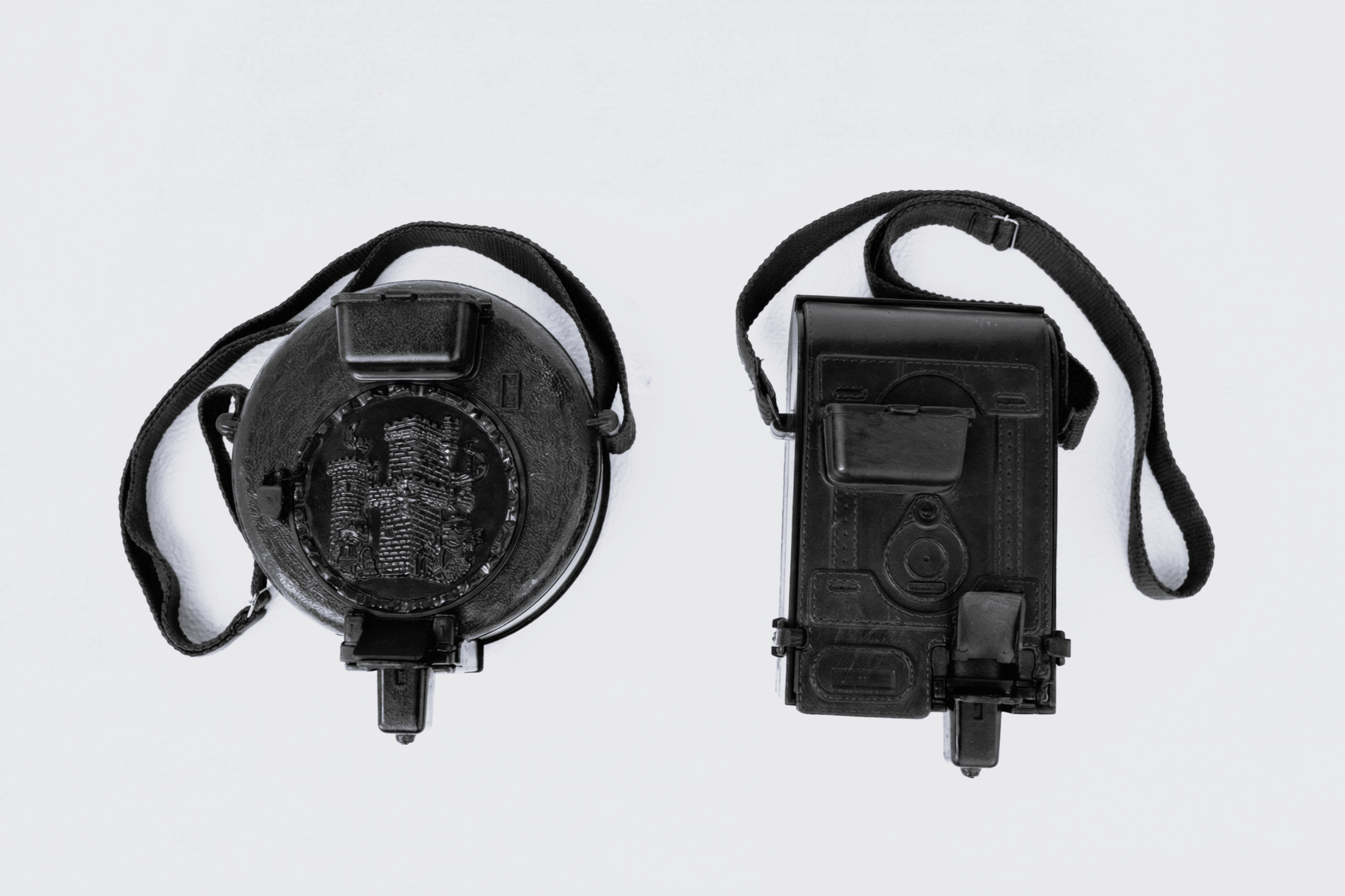 Festeros de Moros y Cristianos con cantimploras Galayo